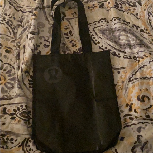 Lulu Lemon Bag - Picture 4 of 5